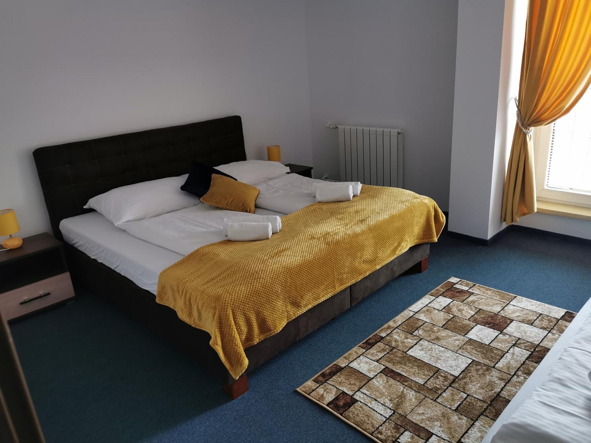 Nové Mesto nad Váhom Hotel Diana חדר תמונה
